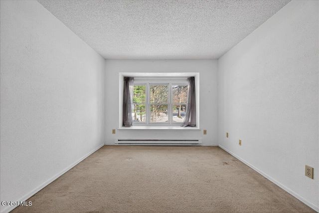 36 Tekakwitha Court, Clifton Park, NY 12065