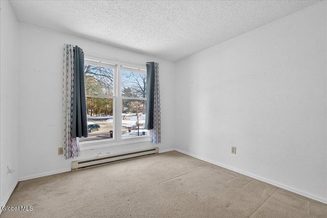 36 Tekakwitha Court, Clifton Park, NY 12065