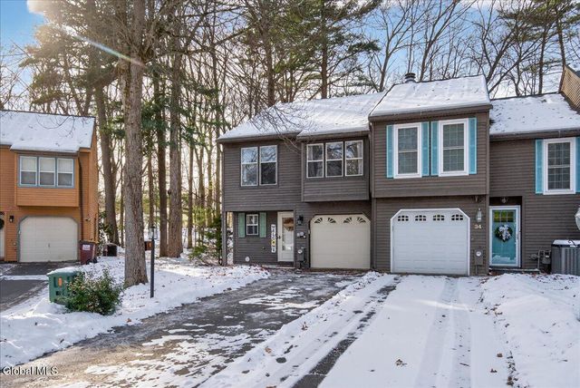 36 Tekakwitha Court, Clifton Park, NY 12065