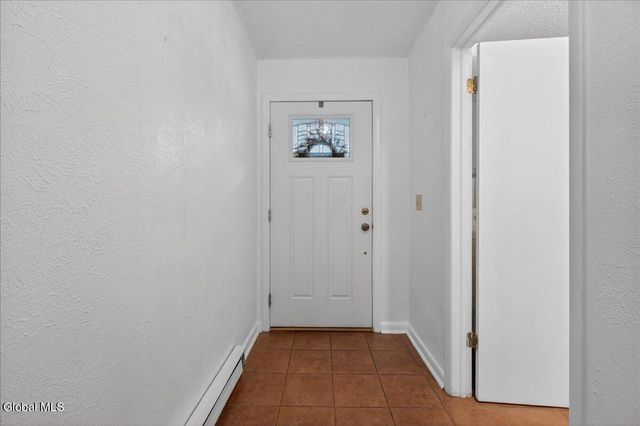 36 Tekakwitha Court, Clifton Park, NY 12065