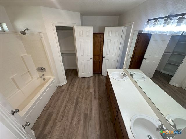 3100 Pecan Valley Drive, Temple, TX 76502