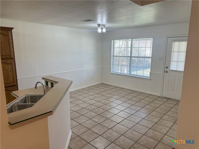 3100 Pecan Valley Drive, Temple, TX 76502