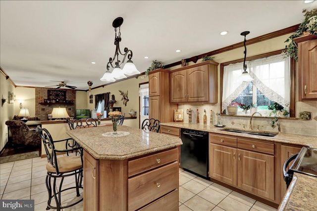 62 CAITLIN DR, Birdsboro, PA 19508