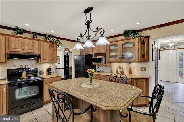 62 CAITLIN DR, Birdsboro, PA 19508