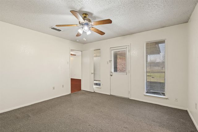 2721 La Jolla Court, Glenn Heights, TX 75154