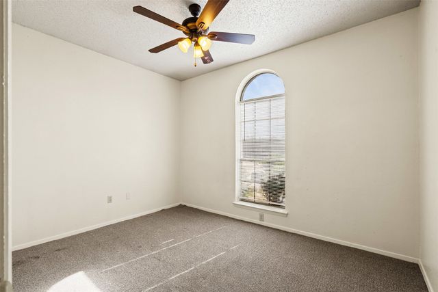2721 La Jolla Court, Glenn Heights, TX 75154