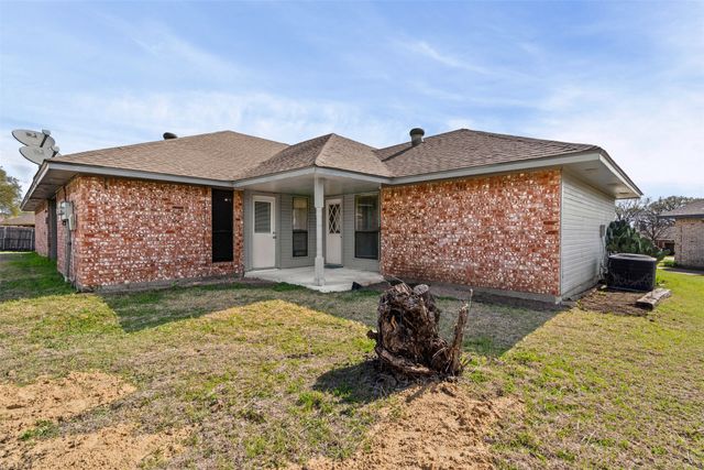 2721 La Jolla Court, Glenn Heights, TX 75154