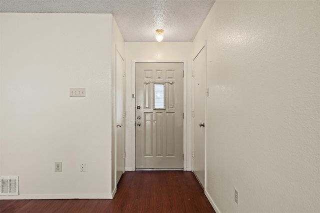 2721 La Jolla Court, Glenn Heights, TX 75154