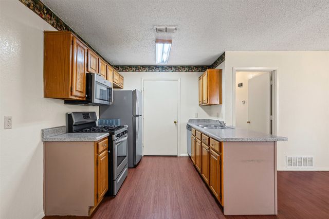 2721 La Jolla Court, Glenn Heights, TX 75154