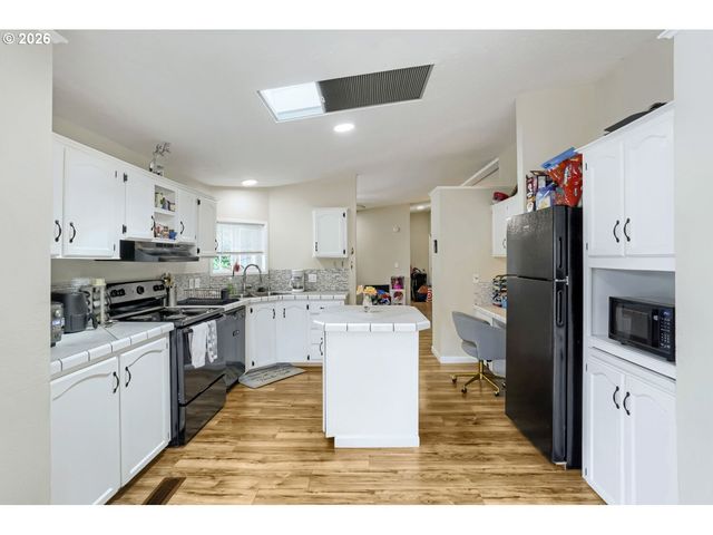 10400 Se COOK Ct 131, Milwaukie, OR 97222