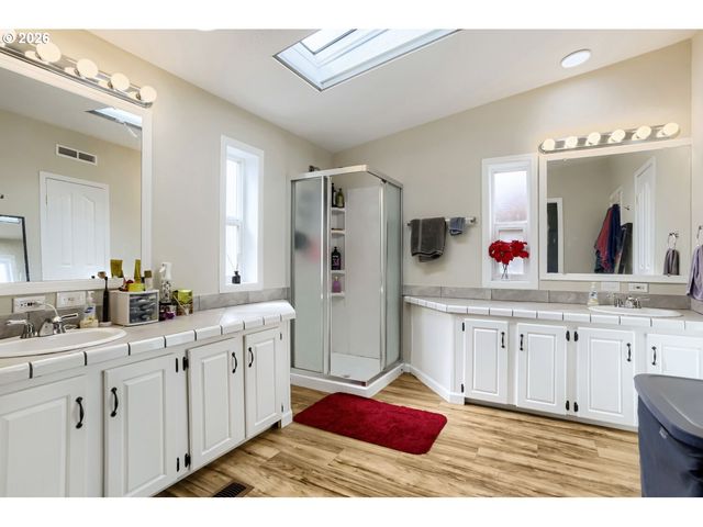 10400 Se COOK Ct 131, Milwaukie, OR 97222