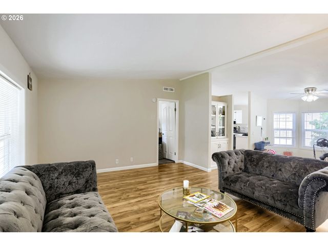 10400 Se COOK Ct 131, Milwaukie, OR 97222