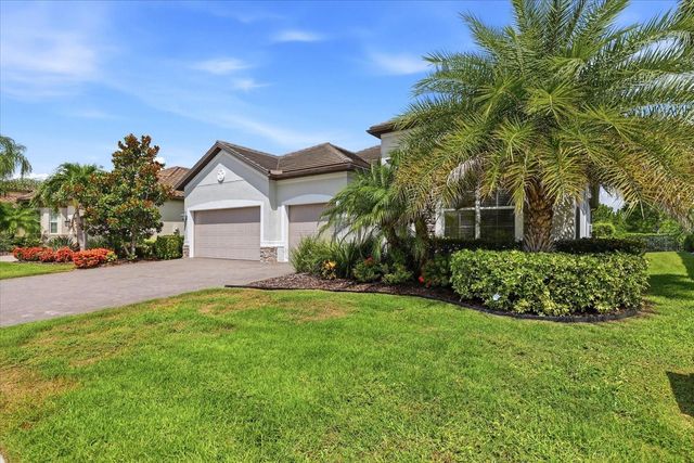 12021 PERENNIAL PLACE, Lakewood Ranch, FL 34211