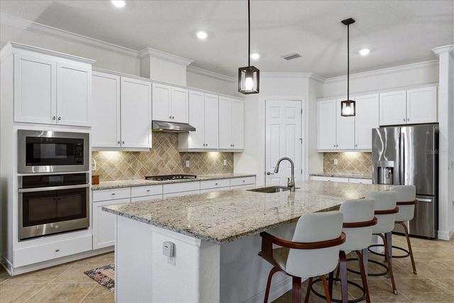 12021 PERENNIAL PLACE, Lakewood Ranch, FL 34211