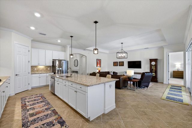 12021 PERENNIAL PLACE, Lakewood Ranch, FL 34211