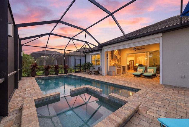 12021 PERENNIAL PLACE, Lakewood Ranch, FL 34211
