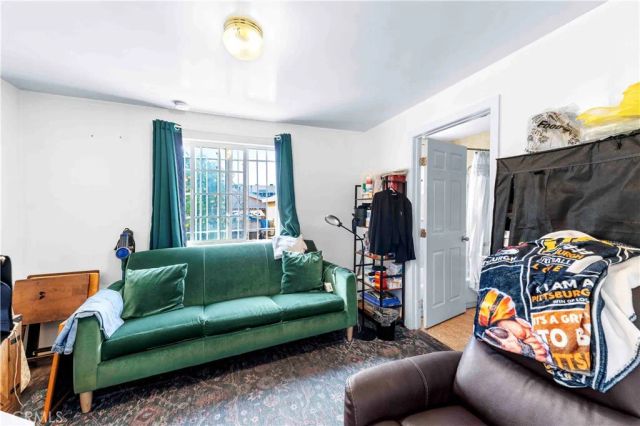 134 E 56th, Los Angeles, CA 90011