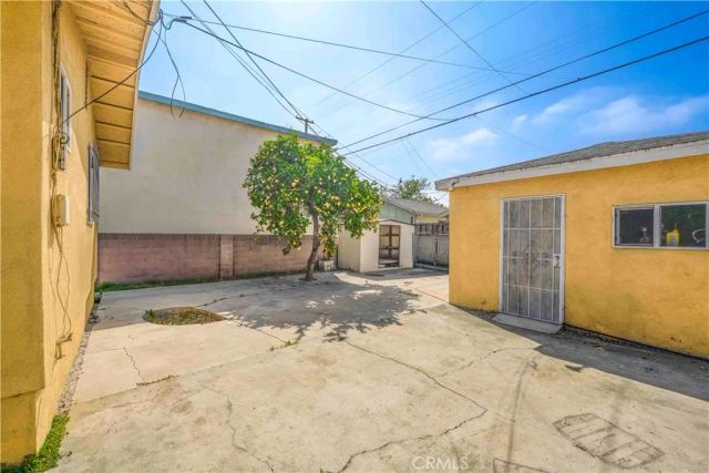 134 E 56th, Los Angeles, CA 90011