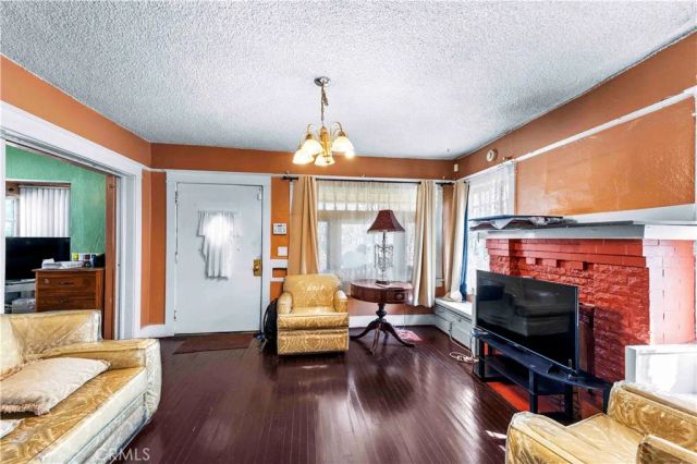 134 E 56th, Los Angeles, CA 90011