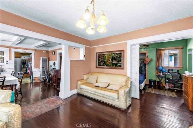 134 E 56th, Los Angeles, CA 90011