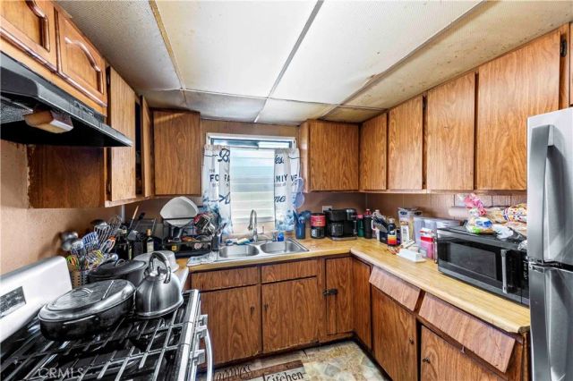 134 E 56th, Los Angeles, CA 90011