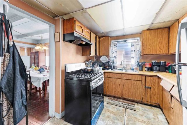 134 E 56th, Los Angeles, CA 90011