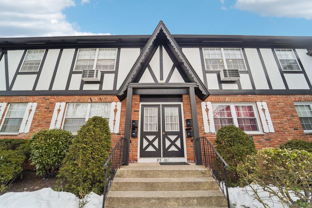 101 Parkside, Suffern, NY 10901