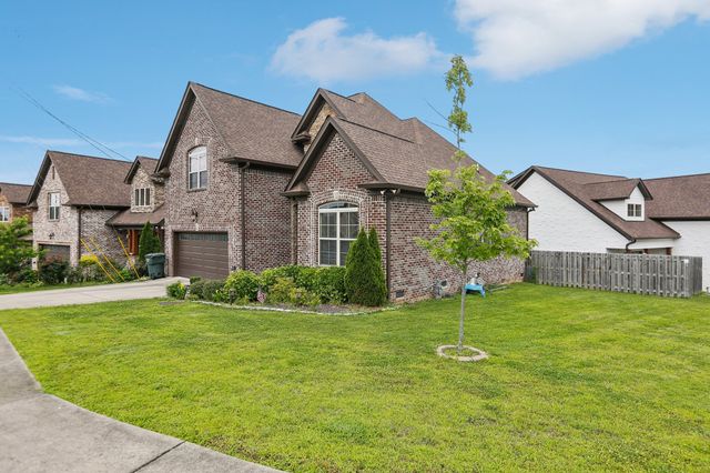 300 Dutchfalls Cv, Hermitage, TN 37076