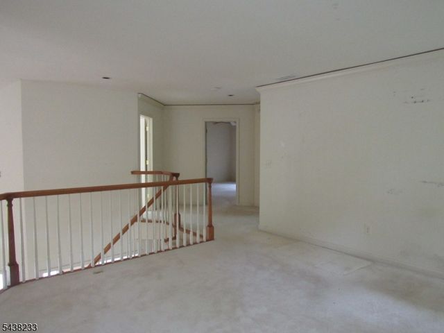 26 Bethpage Dr, Montgomery Twp., NJ 08558