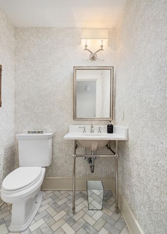 299 Hobcaw Drive, Mount Pleasant, SC 29464