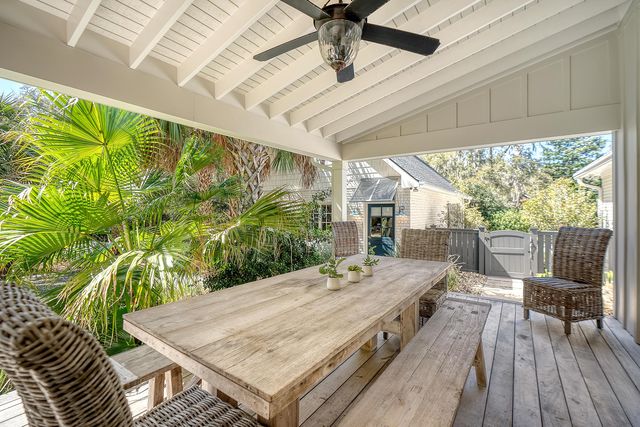 299 Hobcaw Drive, Mount Pleasant, SC 29464