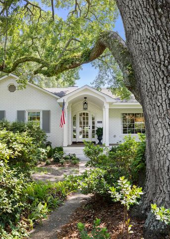 299 Hobcaw Drive, Mount Pleasant, SC 29464