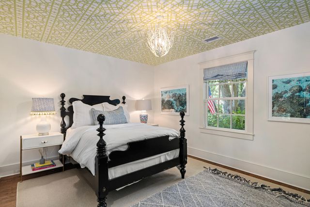 299 Hobcaw Drive, Mount Pleasant, SC 29464