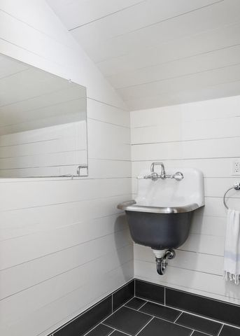 299 Hobcaw Drive, Mount Pleasant, SC 29464