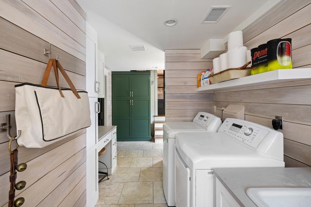 299 Hobcaw Drive, Mount Pleasant, SC 29464