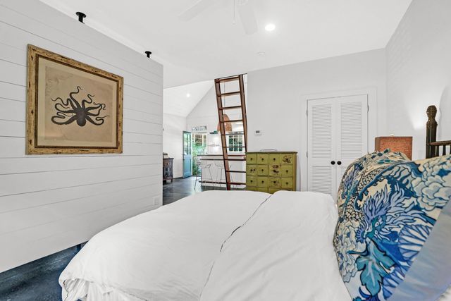 299 Hobcaw Drive, Mount Pleasant, SC 29464