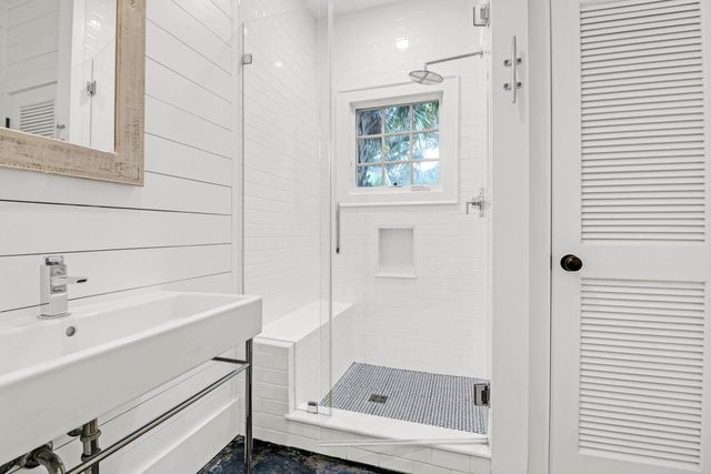 299 Hobcaw Drive, Mount Pleasant, SC 29464