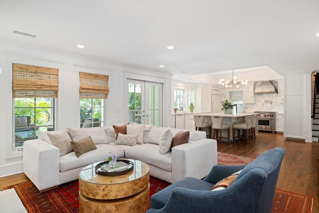 299 Hobcaw Drive, Mount Pleasant, SC 29464