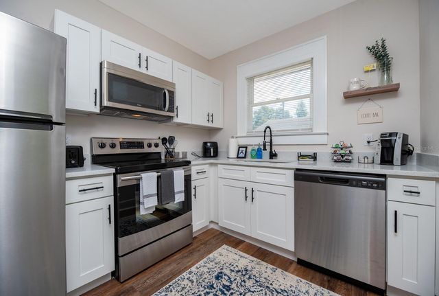 945 13TH STREET N, St Petersburg, FL 33705