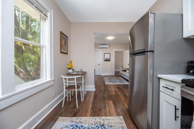 945 13TH STREET N, St Petersburg, FL 33705