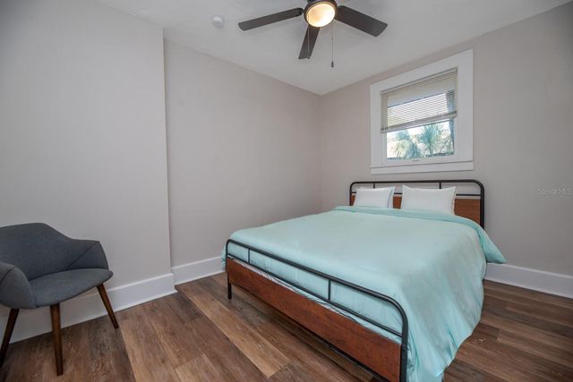 945 13TH STREET N, St Petersburg, FL 33705