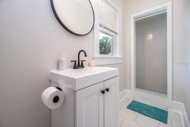 945 13TH STREET N, St Petersburg, FL 33705