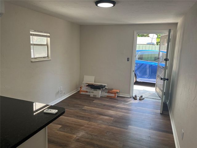 945 13TH STREET N, St Petersburg, FL 33705