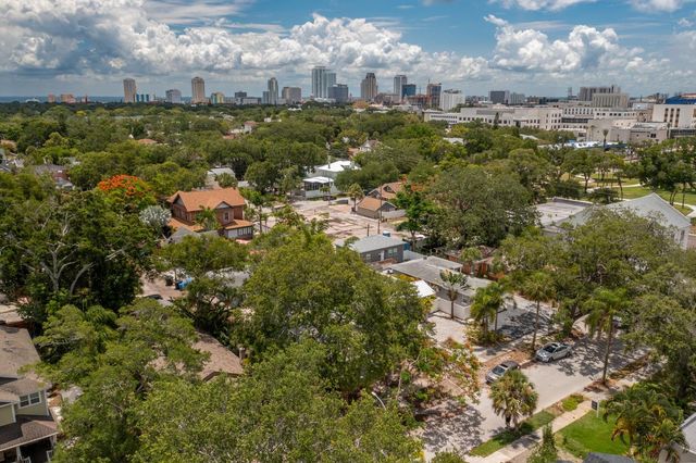 945 13TH STREET N, St Petersburg, FL 33705