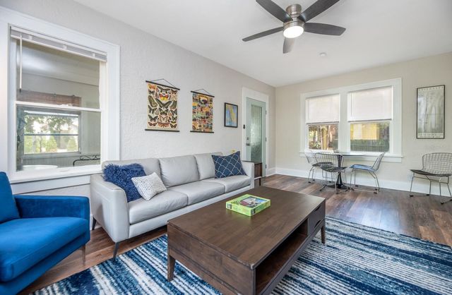 945 13TH STREET N, St Petersburg, FL 33705