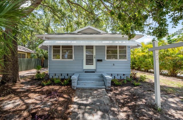 945 13TH STREET N, St Petersburg, FL 33705