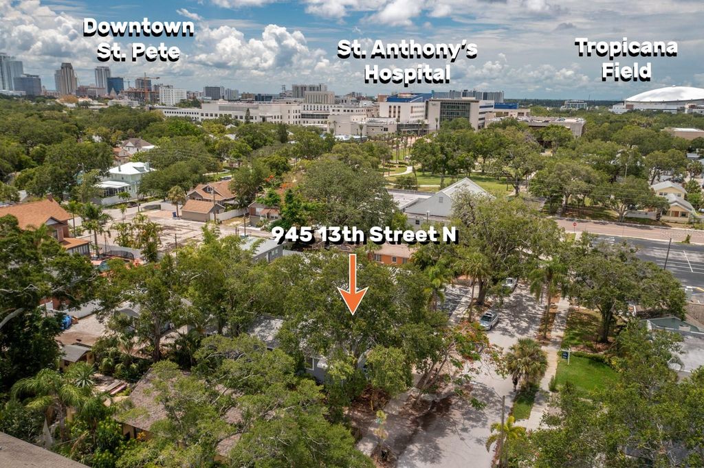 945 13TH STREET N, St Petersburg, FL 33705