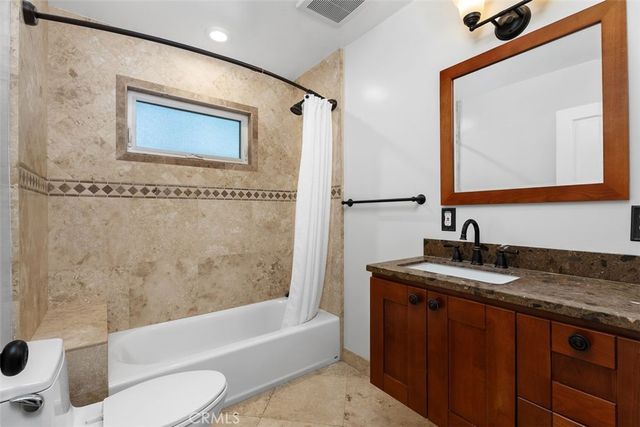 2199 National, Costa Mesa, CA 92627