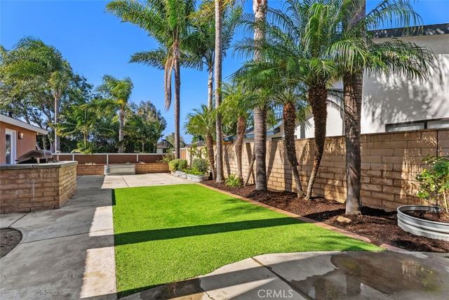 2199 National, Costa Mesa, CA 92627