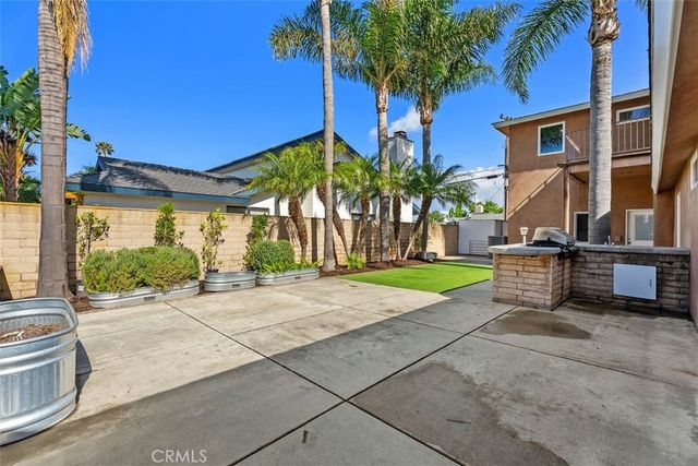 2199 National, Costa Mesa, CA 92627